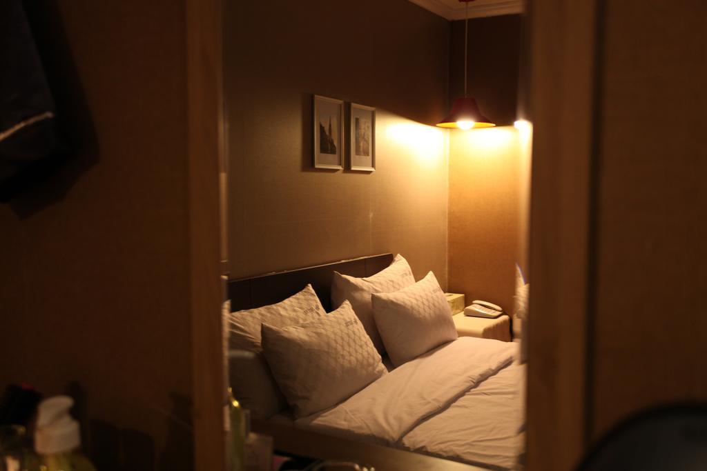 סיאול Hotel Goguma Shinchon מראה חיצוני תמונה