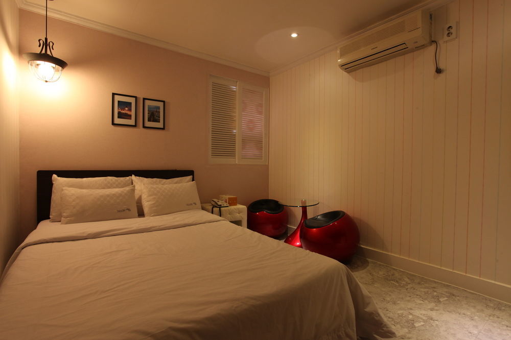 סיאול Hotel Goguma Shinchon מראה חיצוני תמונה