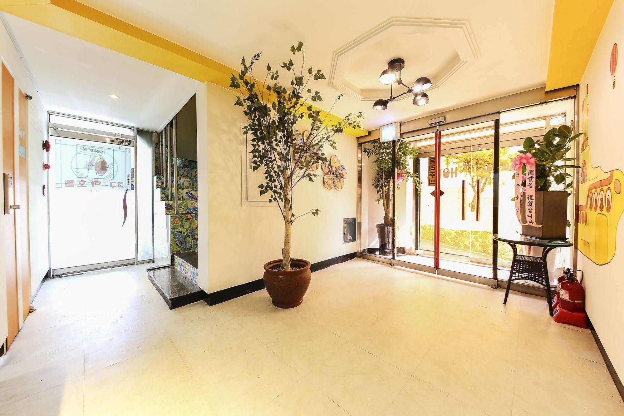 סיאול Hotel Goguma Shinchon מראה חיצוני תמונה