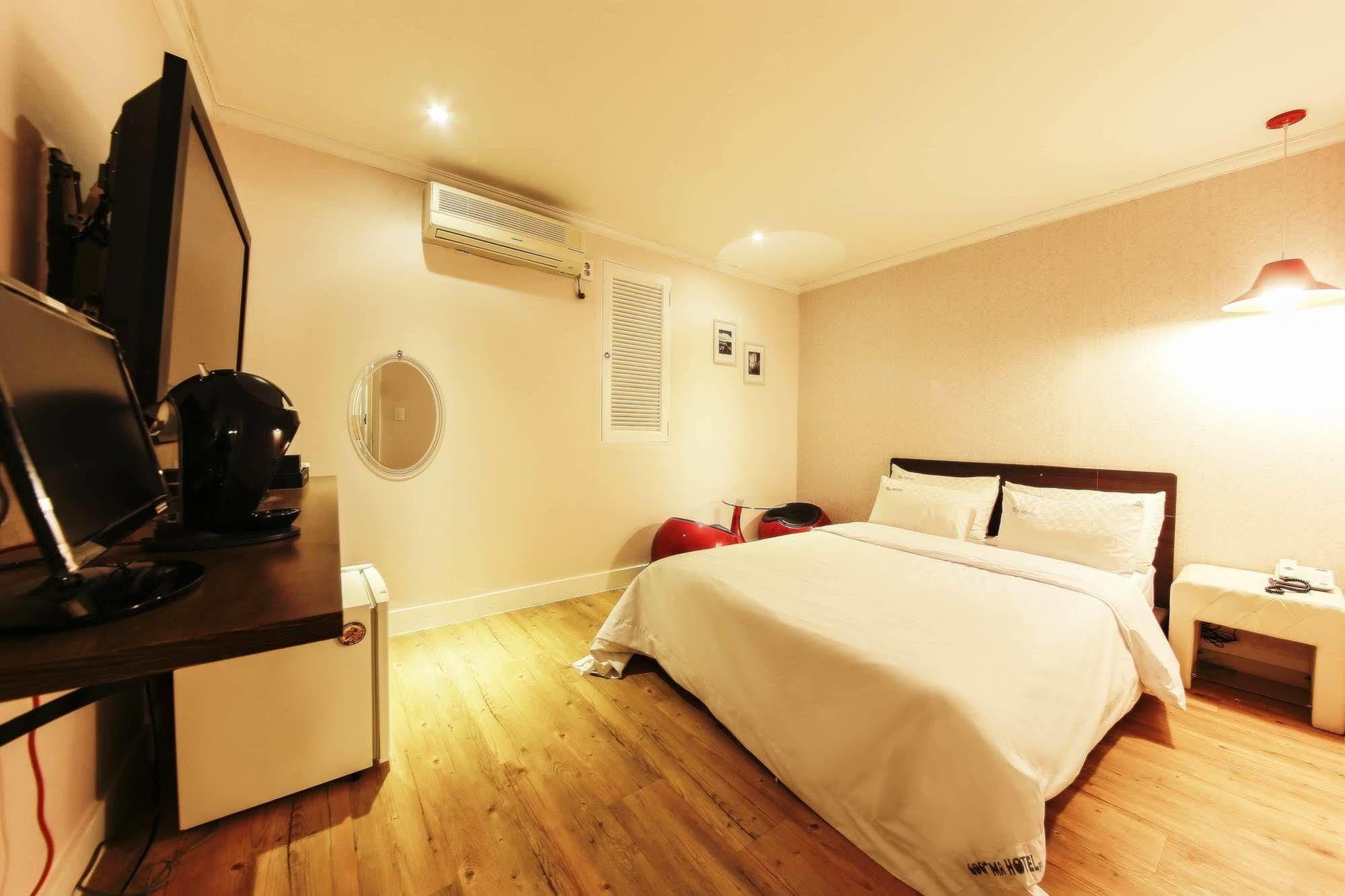 סיאול Hotel Goguma Shinchon מראה חיצוני תמונה